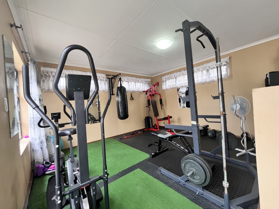 4 Bedroom Property for Sale in Dana Bay Western Cape